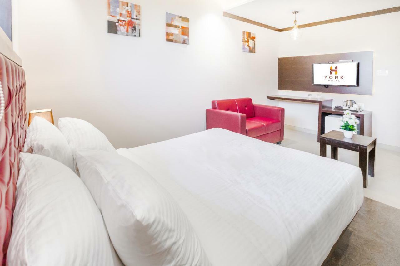 York Hotel Kochi Eksteriør billede